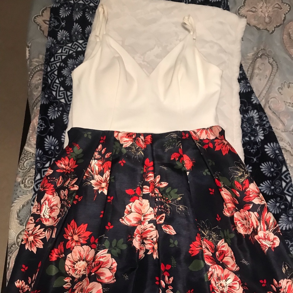 Women’s dress